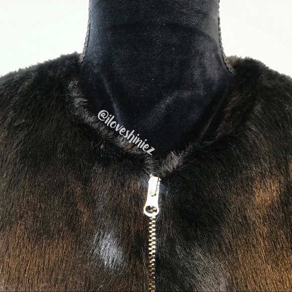•Victoria's Secret• VSFS2018 NYC Faux Fur Jacket S - Picture 5 of 9